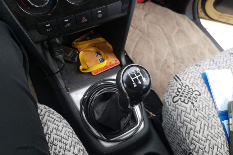 Used CHANGAN KAICHENG Ounuo S 2015 1.5L Jin Ouno Elite Model Gear Lever