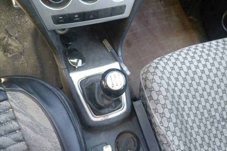 Used CHANGAN KAICHENG Ounuo S 2015 1.5L Jin Ouno Standard Model Gear Lever