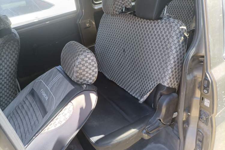 Used CHANGAN KAICHENG Ounuo S 2015 1.5L Jin Ouno Standard Model Left Rear Seat