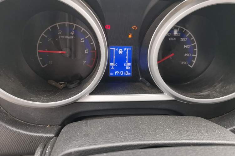 Used CHANGAN KAICHENG Ounuo S 2015 1.5L Jin Ouno Elite Model Odometer Close Up
