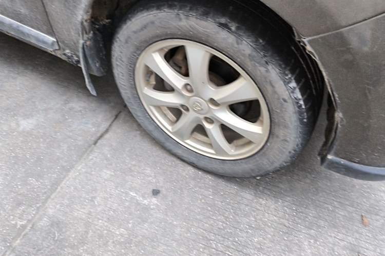 Used CHANGAN KAICHENG Ounuo S 2015 1.5L CNG Model Right Front Wheel Hub