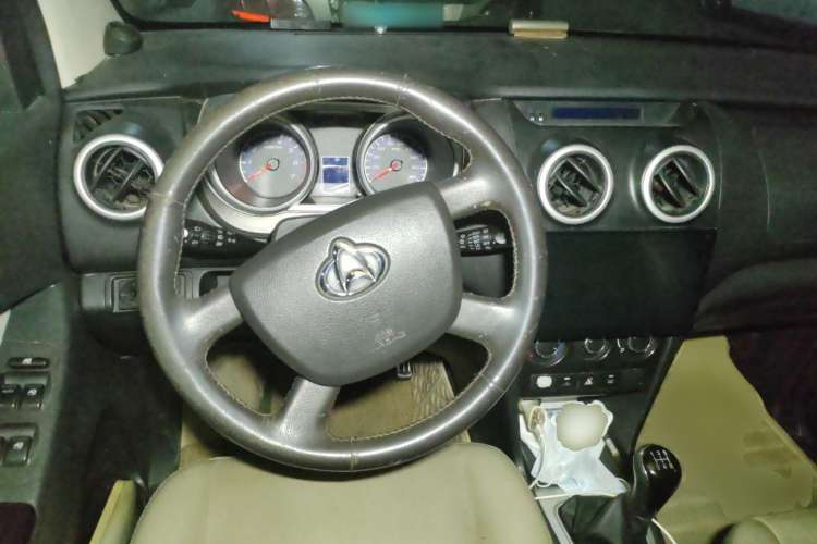Used CHANGAN KAICHENG Ounuo S 2015 1.5L Jin Ouno Elite Model Steering Wheel