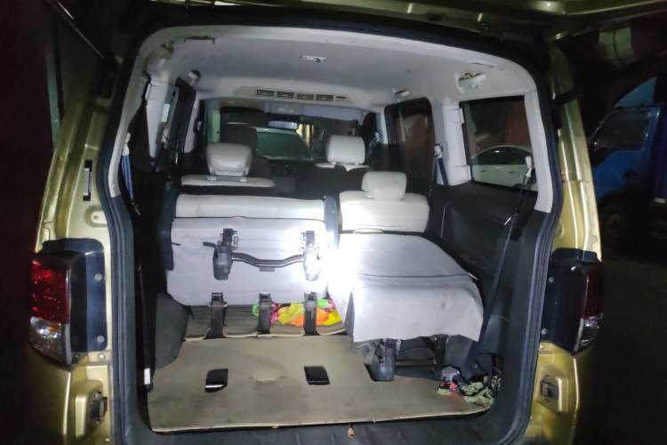 Used CHANGAN KAICHENG Ounuo S 2015 1.5L Jin Ouno Elite Model Trunk