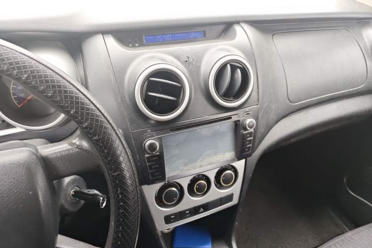 Used CHANGAN KAICHENG Ounuo S 2015 1.5L Jin Ouno Standard Model Audio And AC Panel