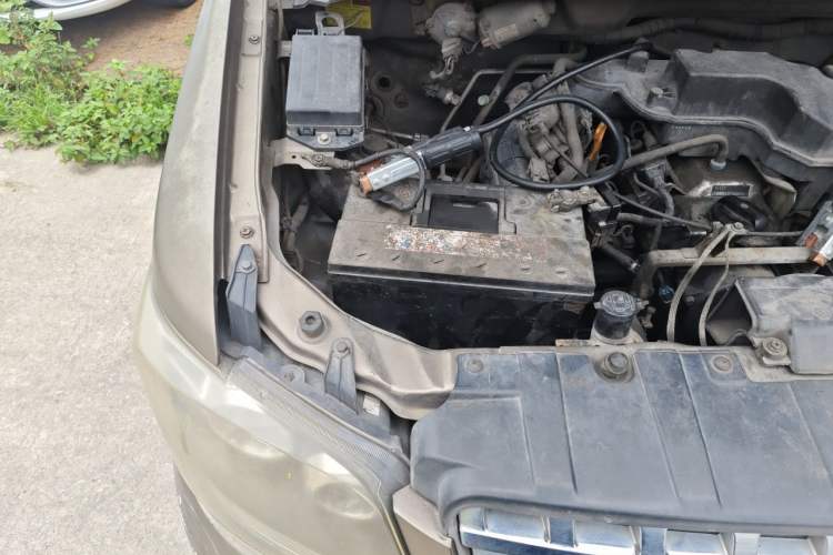 Used CHANGAN KAICHENG Ounuo S 2015 1.5L Jin Ouno Standard Model Engine Bay Right