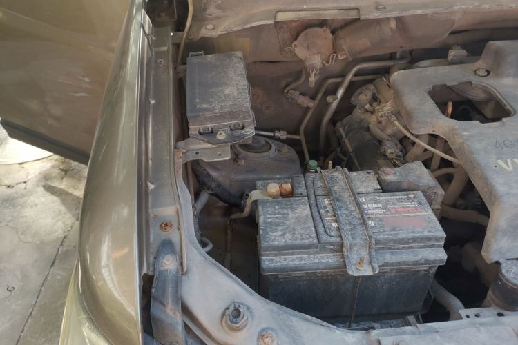 Used CHANGAN KAICHENG Ounuo S 2015 1.5L Jin Ouno Standard Model Engine Bay Right
