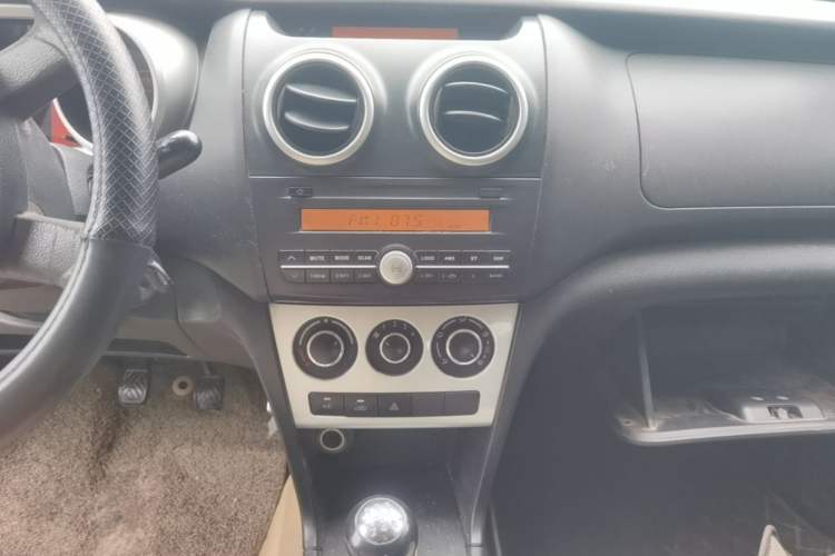 Used CHANGAN KAICHENG Ounuo S 2015 1.5L CNG Model Audio And AC Panel