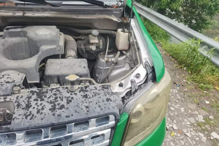 Used CHANGAN KAICHENG Ounuo S 2015 1.5L CNG Model Engine Bay Left