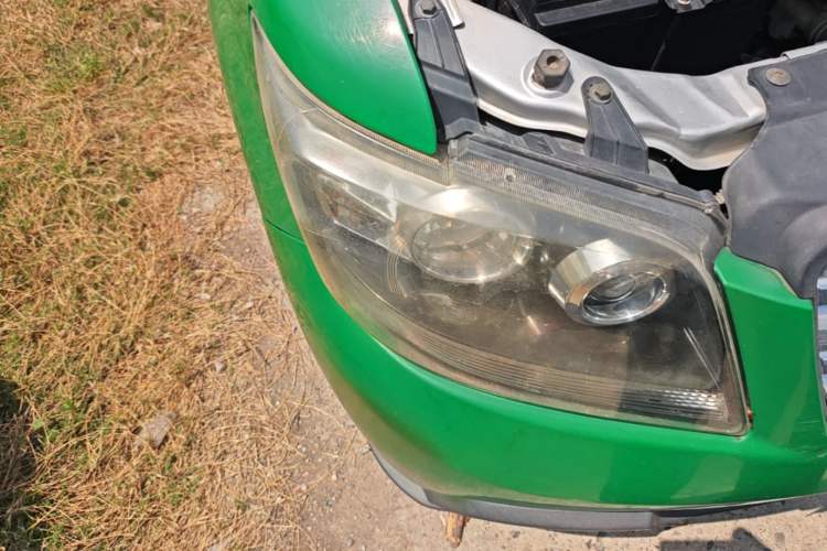 Used CHANGAN KAICHENG Ounuo S 2015 1.5L CNG Model Right Front Headlight