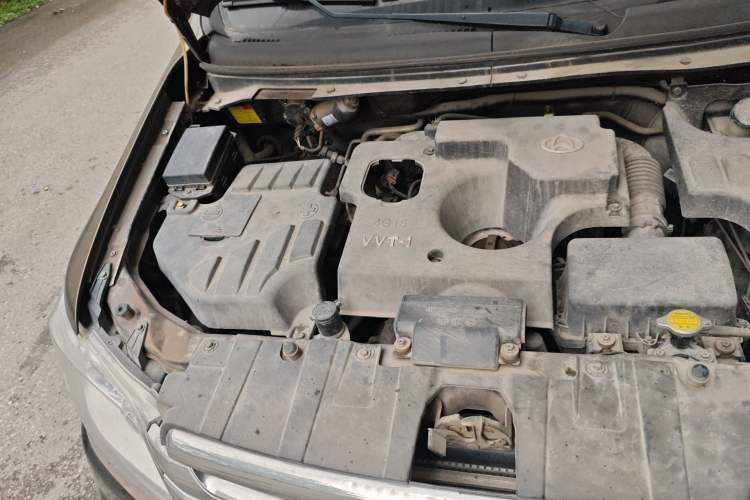 Used CHANGAN KAICHENG Ounuo S 2015 1.5L Jinouno Luxury Model Engine Bay Right