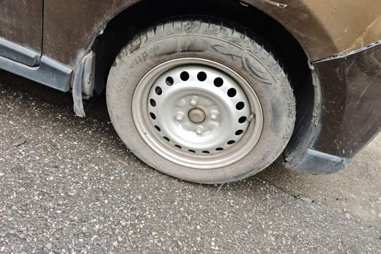 Used CHANGAN KAICHENG Ounuo S 2015 1.5L Jinouno Luxury Model Right Front Wheel Hub