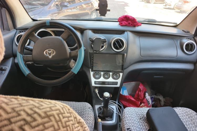 Used CHANGAN KAICHENG Ounuo S 2015 1.5L CNG Model Center Console