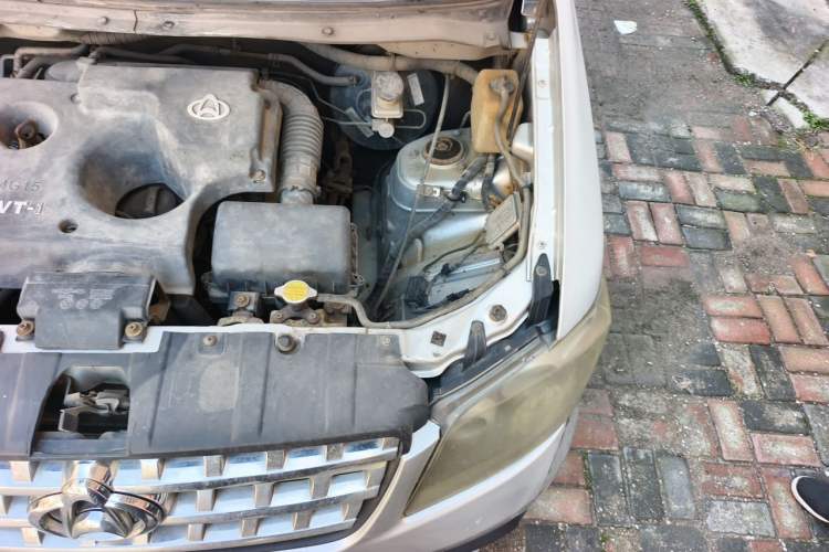 Used CHANGAN KAICHENG Ounuo S 2015 1.5L CNG Model Engine Bay Left