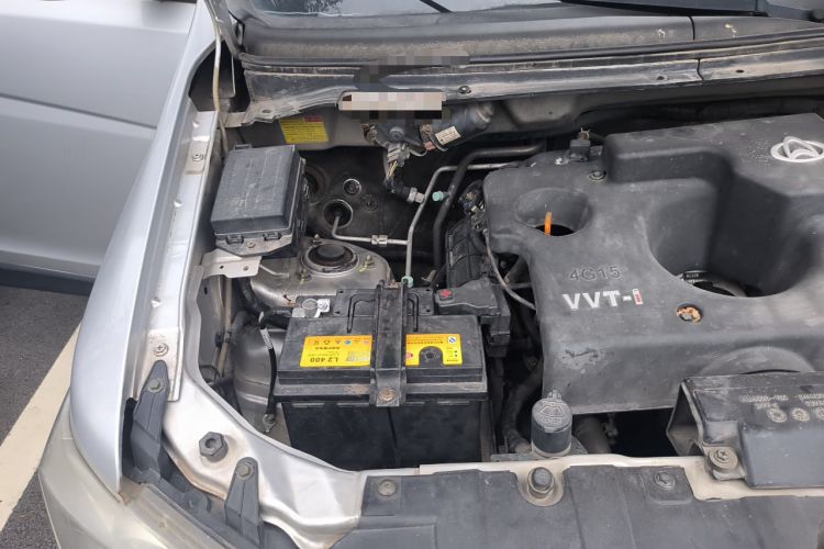 Used CHANGAN KAICHENG Ounuo S 2015 1.5L Jin Ouno Standard Model Engine Bay Right