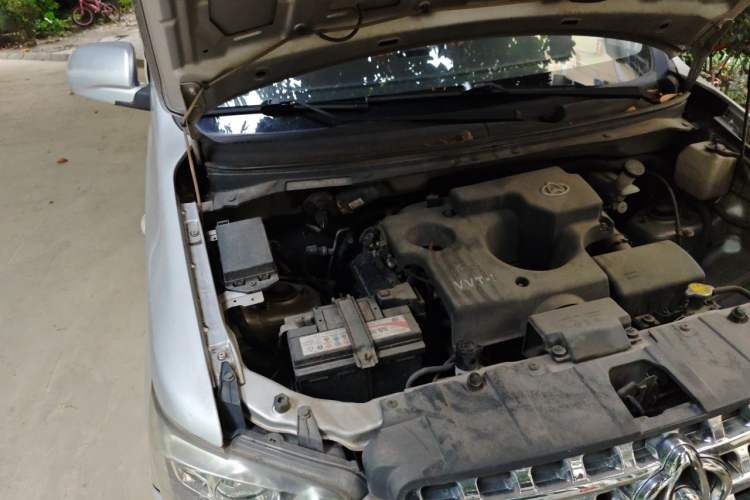 Used CHANGAN KAICHENG Ounuo S 2015 1.5L Jin Ouno Standard Model Engine Bay Right