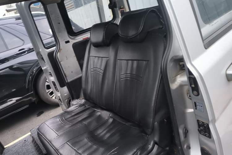 Used CHANGAN KAICHENG Ounuo S 2015 1.5L Jin Ouno Standard Model Left Front Seat