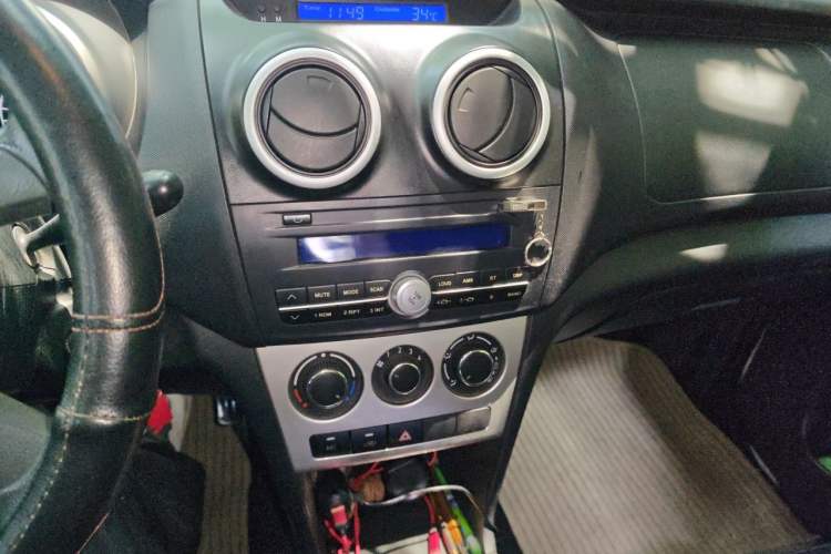 Used CHANGAN KAICHENG Ounuo S 2015 1.5L CNG Model Audio And AC Panel