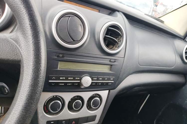 Used CHANGAN KAICHENG Ounuo S 2015 1.5L CNG Model Audio And AC Panel