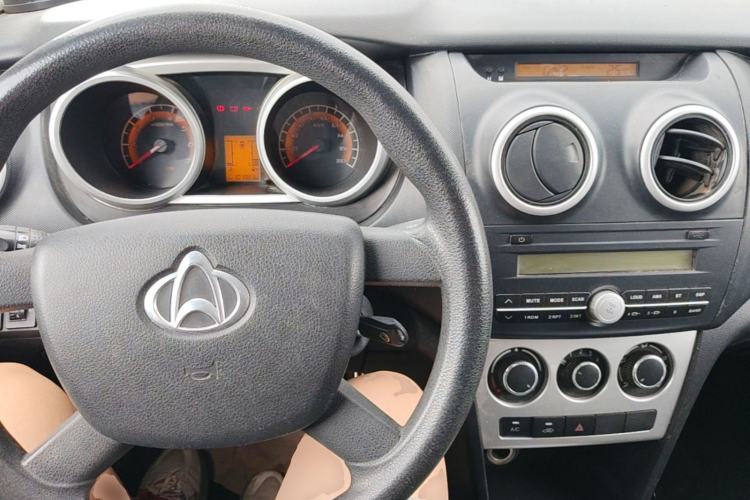 Used CHANGAN KAICHENG Ounuo S 2015 1.5L CNG Model Center Console