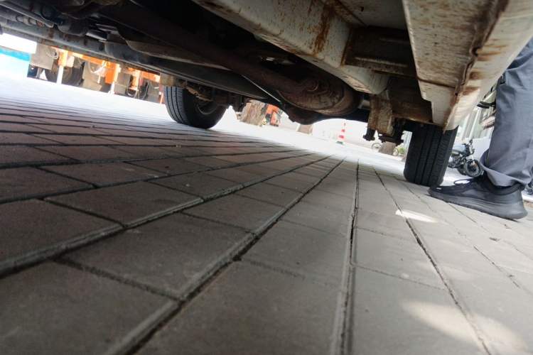 Used CHANGAN KAICHENG Ounuo S  Chassis Front Left