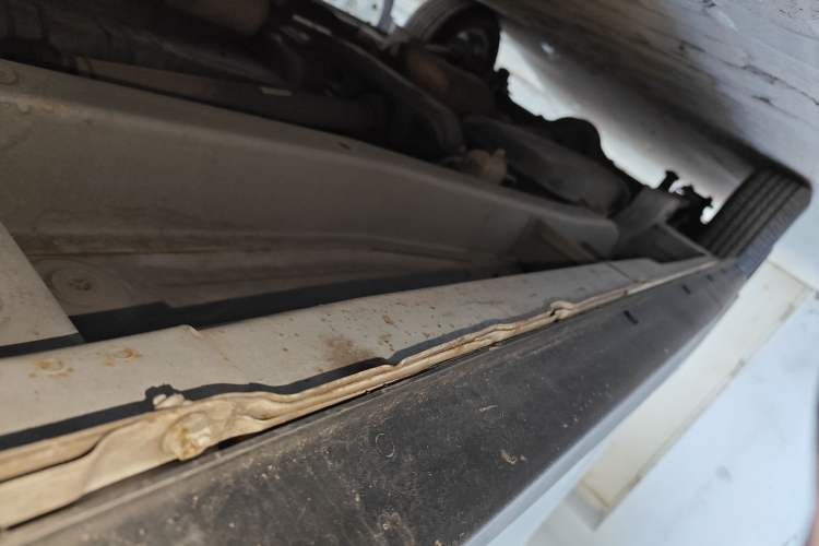 Used CHANGAN KAICHENG Ounuo S 2015 1.5L CNG Model Chassis Front Right