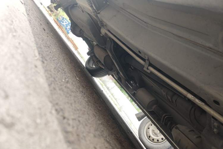 Used CHANGAN KAICHENG Ounuo S 2015 1.5L Jin Ouno Standard Model Chassis Front Right