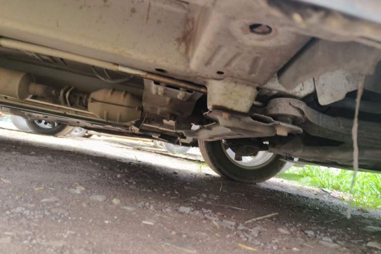 Used CHANGAN KAICHENG Ounuo S 2015 1.5L CNG Model Chassis Front Right