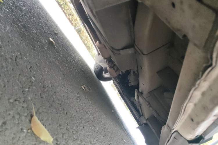 Used CHANGAN KAICHENG Ounuo S 2015 1.5L CNG Model Chassis Rear Right
