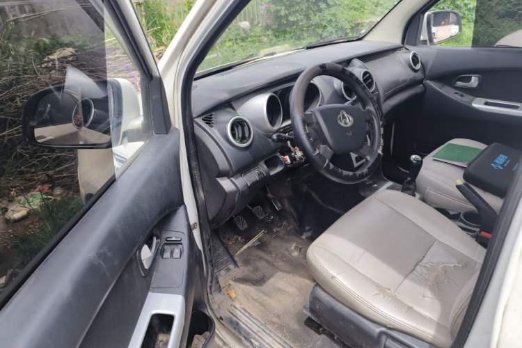 Used CHANGAN KAICHENG Ounuo S 2015 1.5L CNG Model Driver Seat