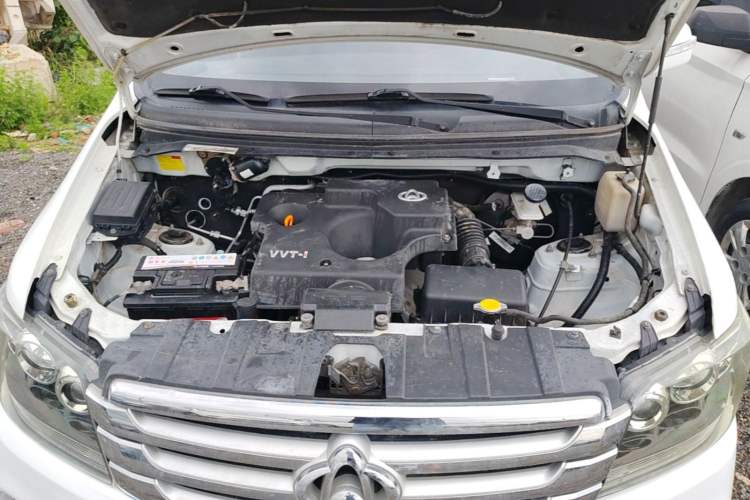 Used CHANGAN KAICHENG Ounuo S 2015 1.5L CNG Model Engine Bay