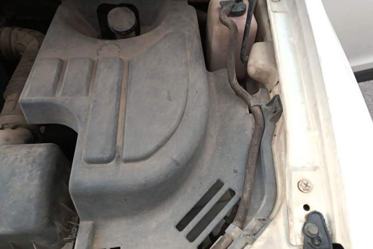 Used CHANGAN KAICHENG Ounuo S 2015 1.5L Jin Ouno Standard Model Engine Bay Left