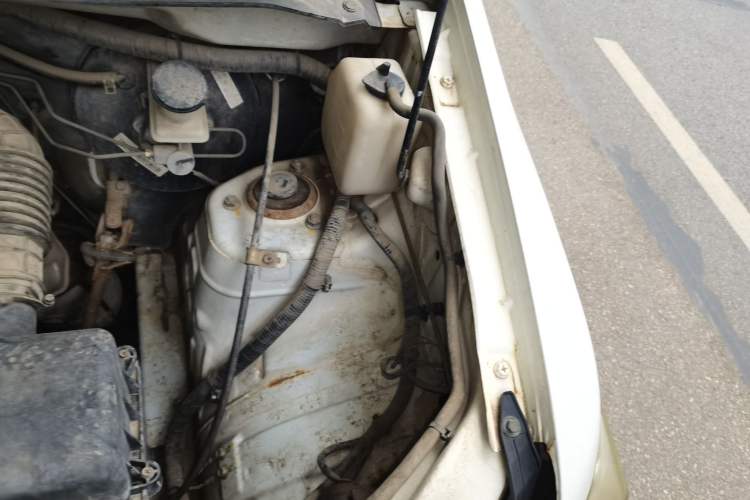 Used CHANGAN KAICHENG Ounuo S 2015 1.5L Jin Ouno Standard Model Engine Bay Left