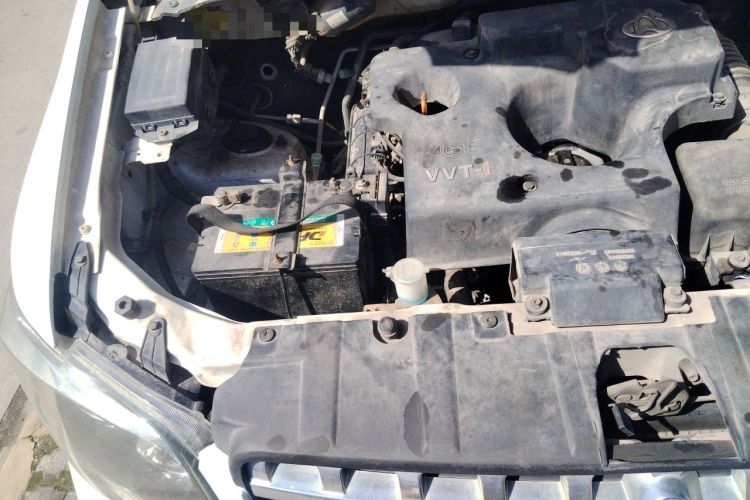 Used CHANGAN KAICHENG Ounuo S 2015 1.5L CNG Model Engine Bay Right
