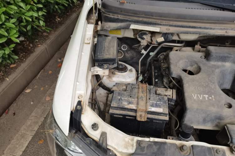 Used CHANGAN KAICHENG Ounuo S 2015 1.5L Jin Ouno Standard Model Engine Bay Right
