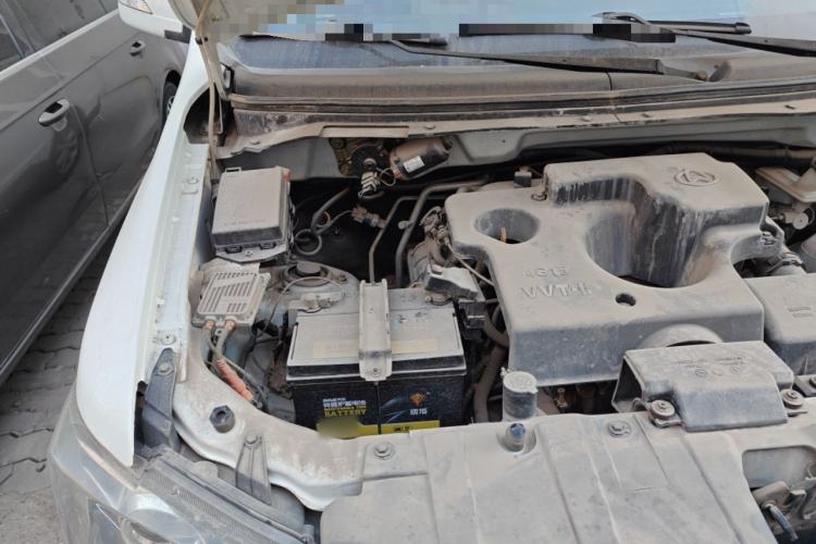 Used CHANGAN KAICHENG Ounuo S 2015 1.5L CNG Model Engine Bay Right