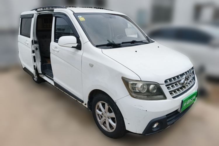 Used CHANGAN KAICHENG Ounuo S 2015 1.5L Jin Ouno Standard Model Front Right 45 Deg