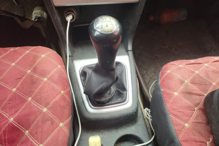 Used CHANGAN KAICHENG Ounuo S 2015 1.5L Jin Ouno Standard Model Gear Lever