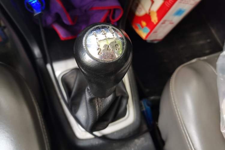 Used CHANGAN KAICHENG Ounuo S 2015 1.5L Jin Ouno Standard Model Gear Lever