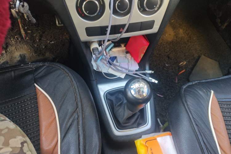Used CHANGAN KAICHENG Ounuo S 2015 1.5L CNG Model Gear Lever