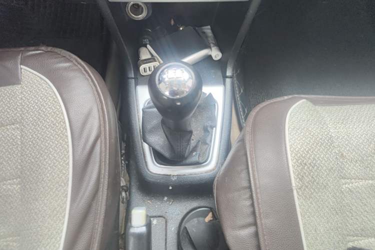 Used CHANGAN KAICHENG Ounuo S 2015 1.5L Jin Ouno Standard Model Gear Lever