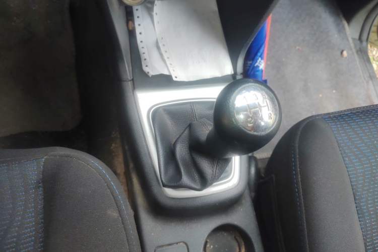 Used CHANGAN KAICHENG Ounuo S 2015 1.5L CNG Model Gear Lever