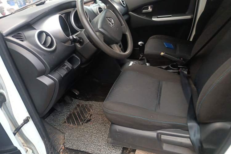 Used CHANGAN KAICHENG Ounuo S 2015 1.5L Jin Ouno Standard Model Left Front Seat