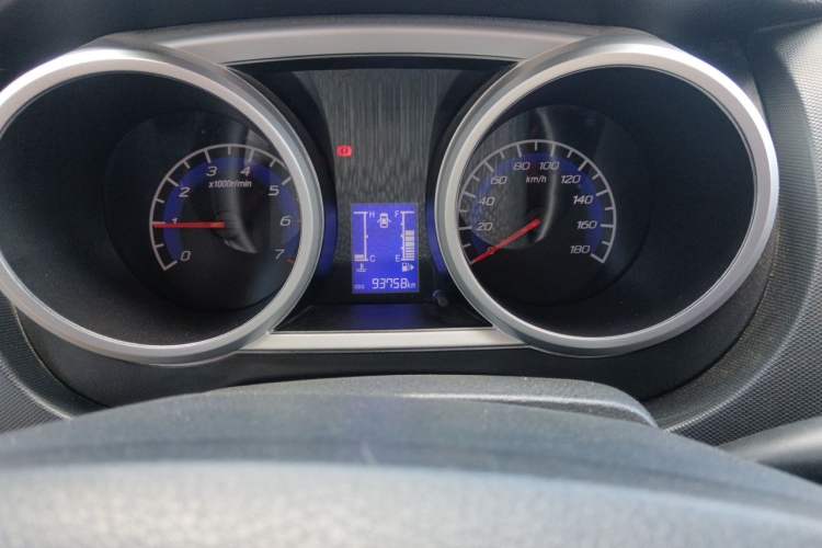 Used CHANGAN KAICHENG Ounuo S  Odometer Close Up