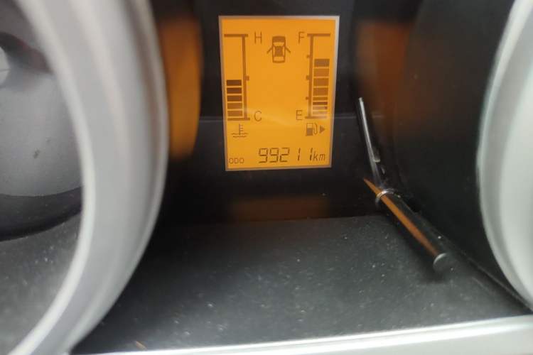 Used CHANGAN KAICHENG Ounuo S 2015 1.5L Jin Ouno Standard Model Odometer Close Up