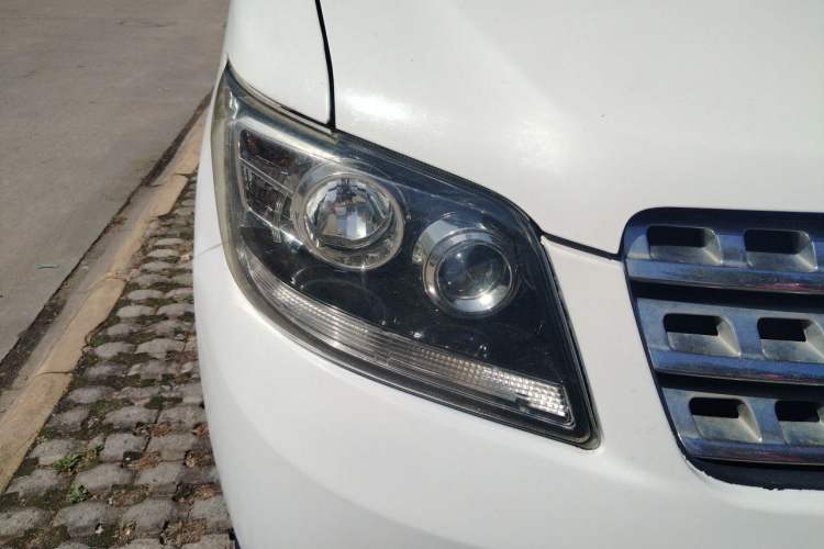 Used CHANGAN KAICHENG Ounuo S 2015 1.5L CNG Model Right Front Headlight