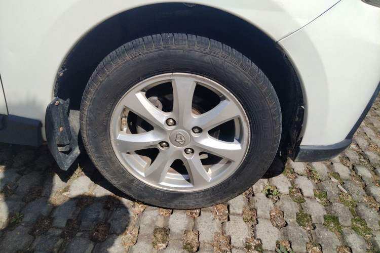 Used CHANGAN KAICHENG Ounuo S 2015 1.5L CNG Model Right Front Wheel Hub