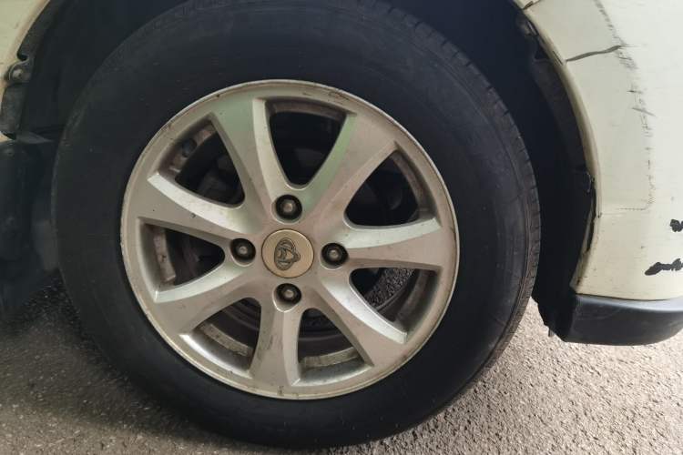 Used CHANGAN KAICHENG Ounuo S 2015 1.5L Jin Ouno Standard Model Right Front Wheel Hub