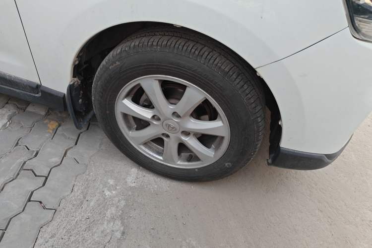 Used CHANGAN KAICHENG Ounuo S 2015 1.5L CNG Model Right Front Wheel Hub