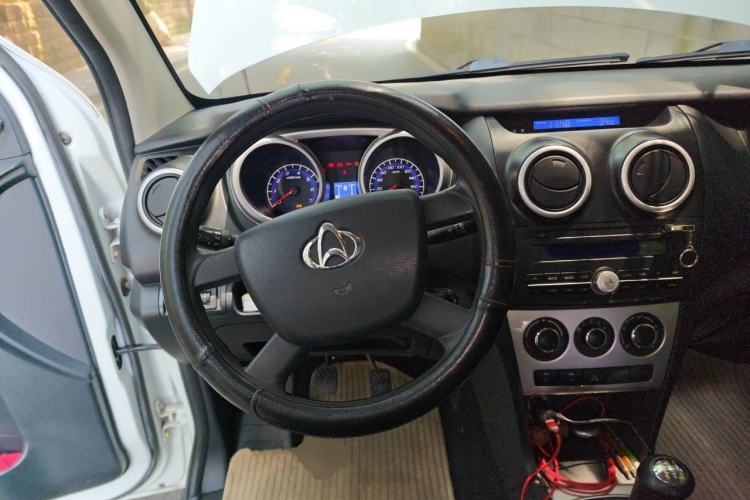 Used CHANGAN KAICHENG Ounuo S 2015 1.5L CNG Model Steering Wheel
