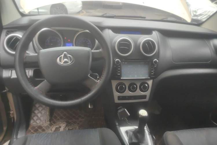 Used CHANGAN KAICHENG Ounuo S 2015 1.5L CNG Model Center Console